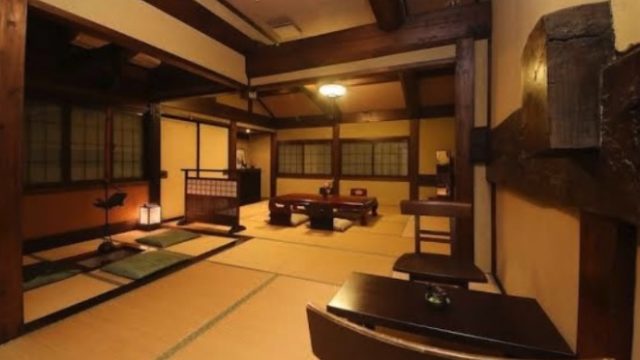 百年古民家いろり宿飛騨屋