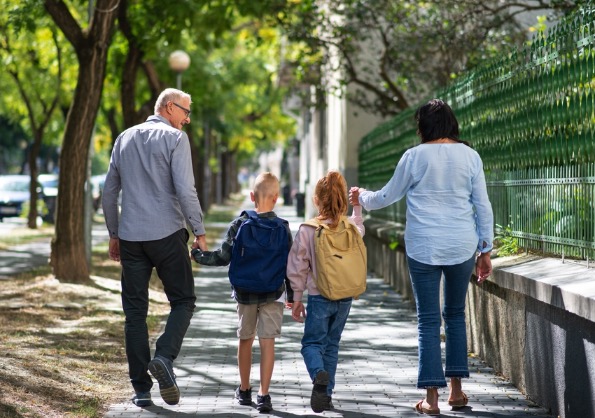 アース・アズ・マザー・グレイス 株式会社