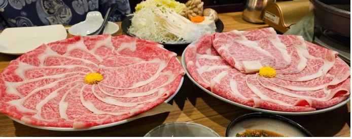 肉々亭 シラチャ Shishitei Sriracha